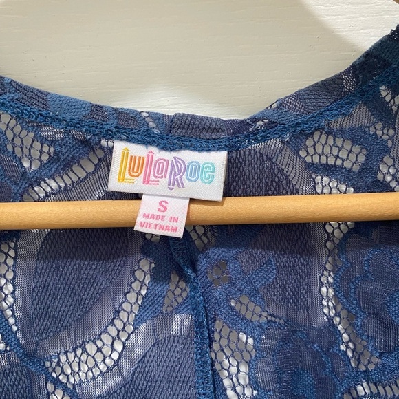 LuLaRoe Blue Lace Kimono Open Front Cardigan, Oversized Dainty Lace Blouse Top S - Picture 4 of 4